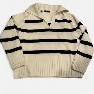 Saks Fifth Avenue cashmere wool Black and Cream V-Neck knit Sweater boxy XS